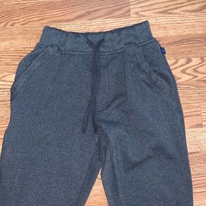 Monument gray sweatpants